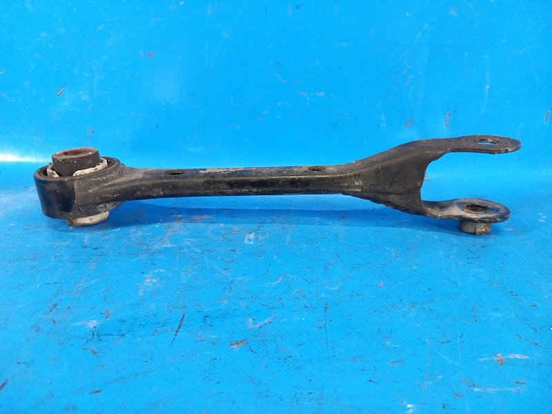 Rear suspension lower control arm Ford Mustang 15-2017