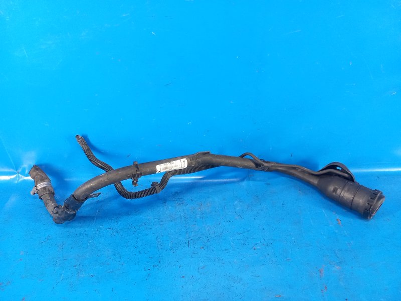 Fuel tank neck FORD MUSTANG 15-2017