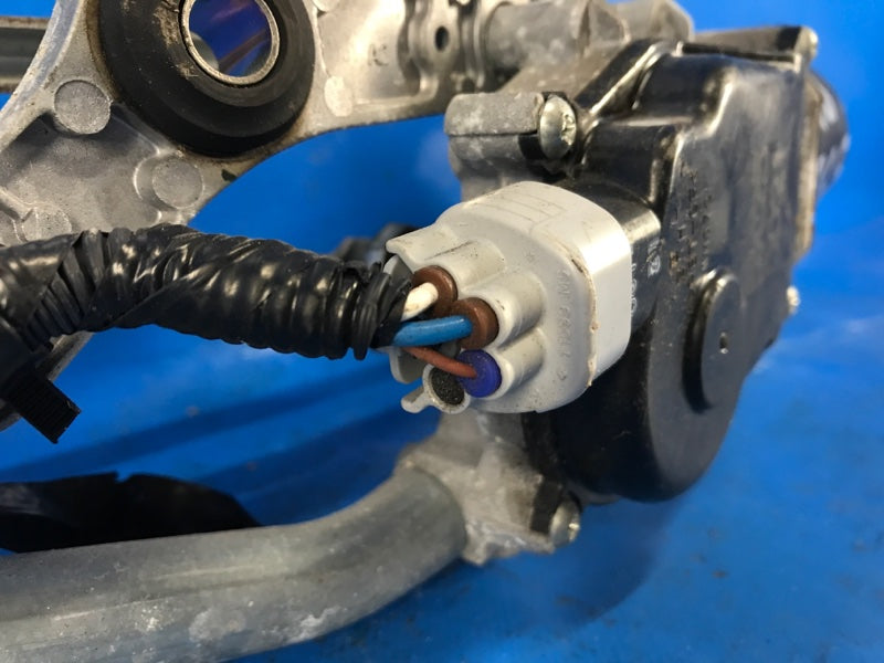 Windscreen wiper motor NISSAN SENTRA B17 12-21 2015 Front.