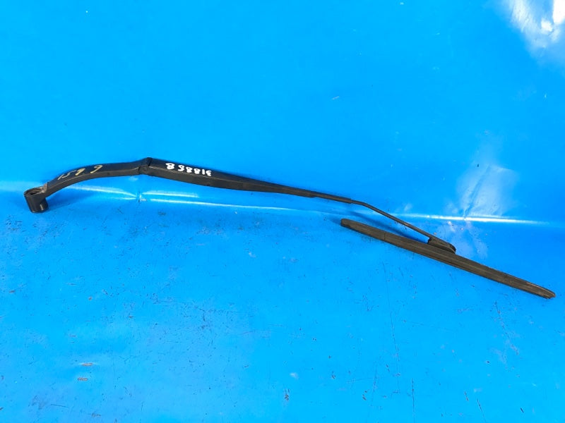 Front windshield wiper arm NISSAN SENTRA B17 12-21 2015 Right.