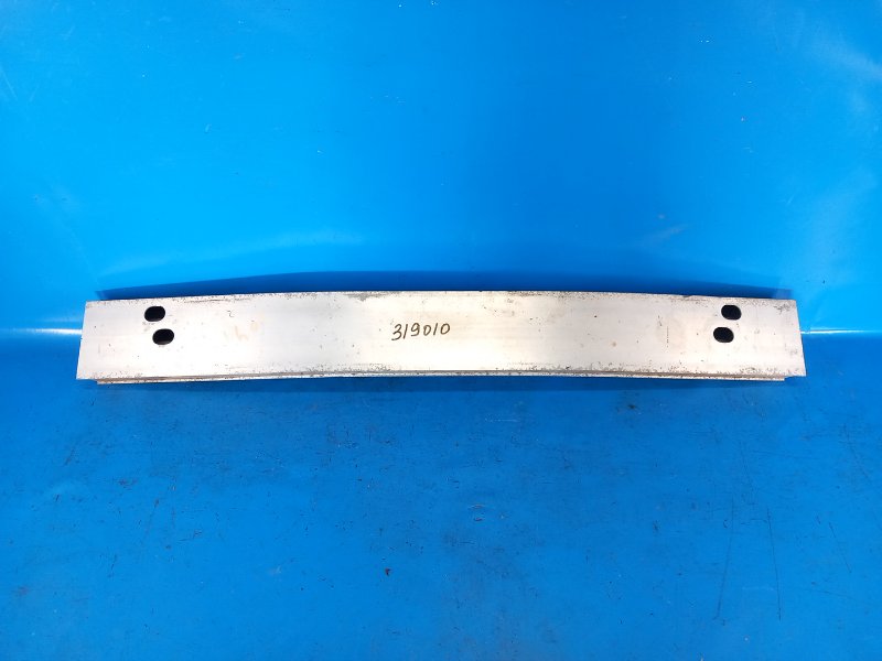 Rear bumper reinforcement for Toyota Prius - 09/30-17/2010