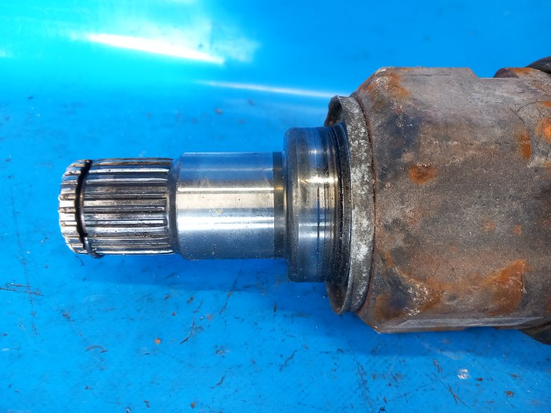 Front-wheel drive TOYOTA PRIUS - 30 09-17 2010 Left.