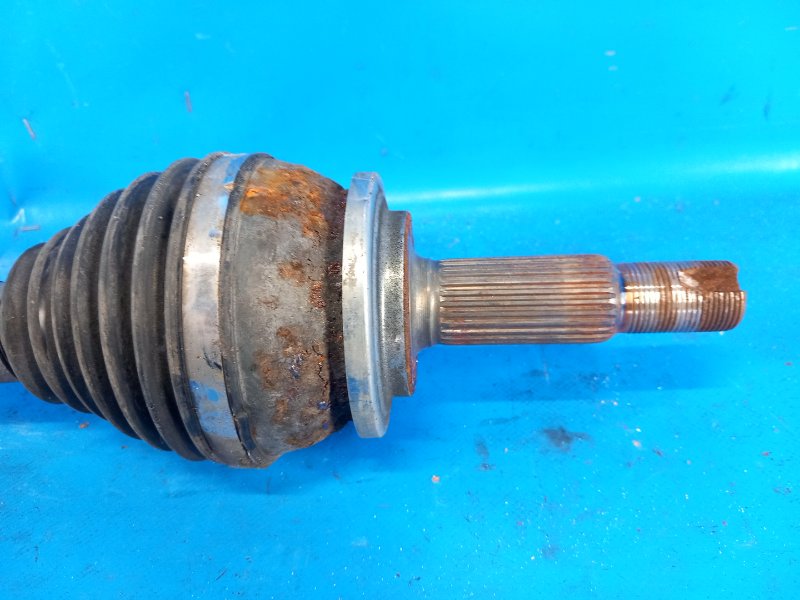 Front-wheel drive TOYOTA PRIUS - 30 09-17 2010 Left.
