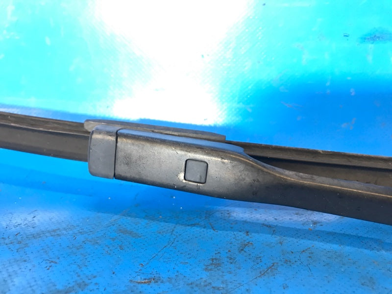 Front windshield wiper arm AUDI A3 (8V) 12–17 2015 Right