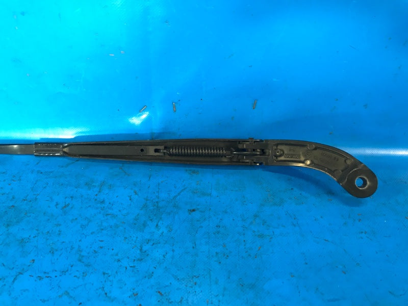 Front windshield wiper arm AUDI A3 (8V) 12–17 2015 Right