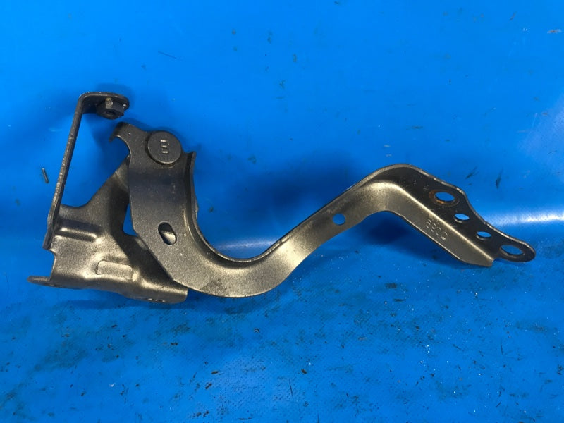 Hood hinge TOYOTA PRIUS 16- 2016 Left.