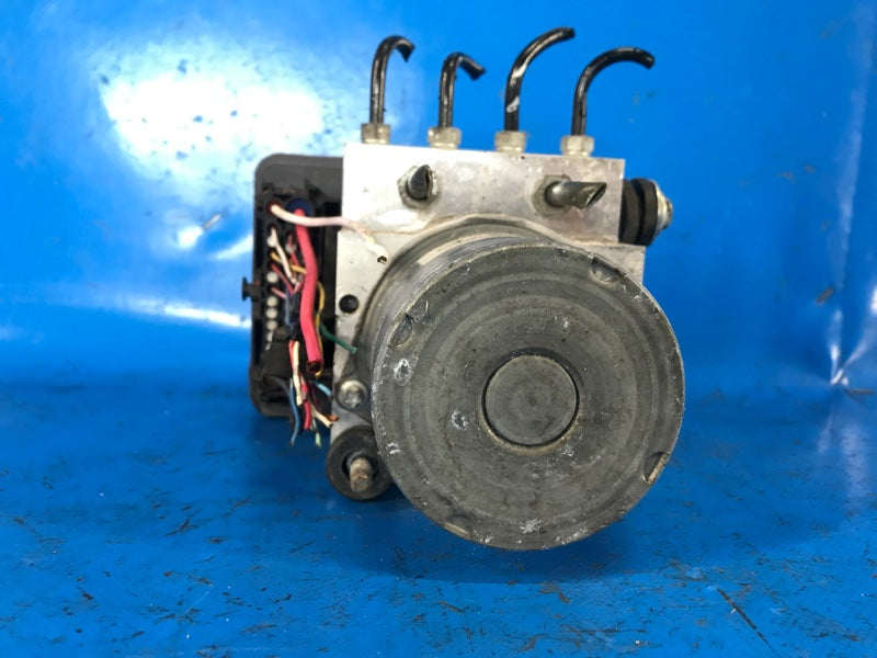 ABS unit for the 2016 Acura TLX 14-17