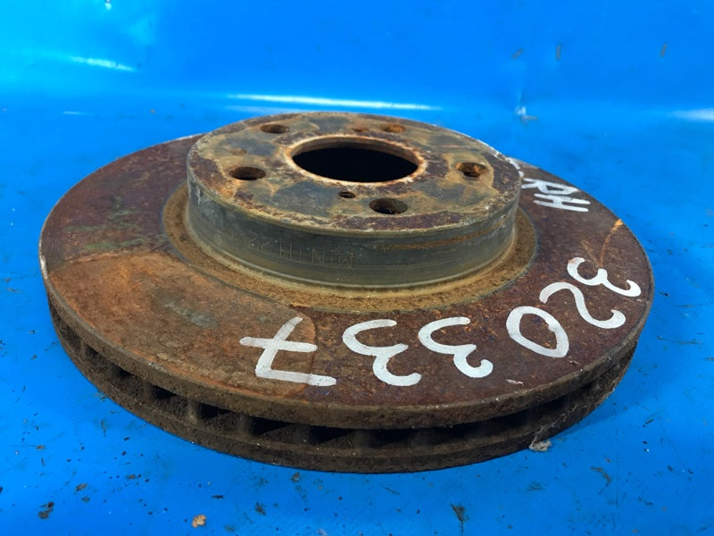Front brake disc Toyota Prius - 30 09-17 2010