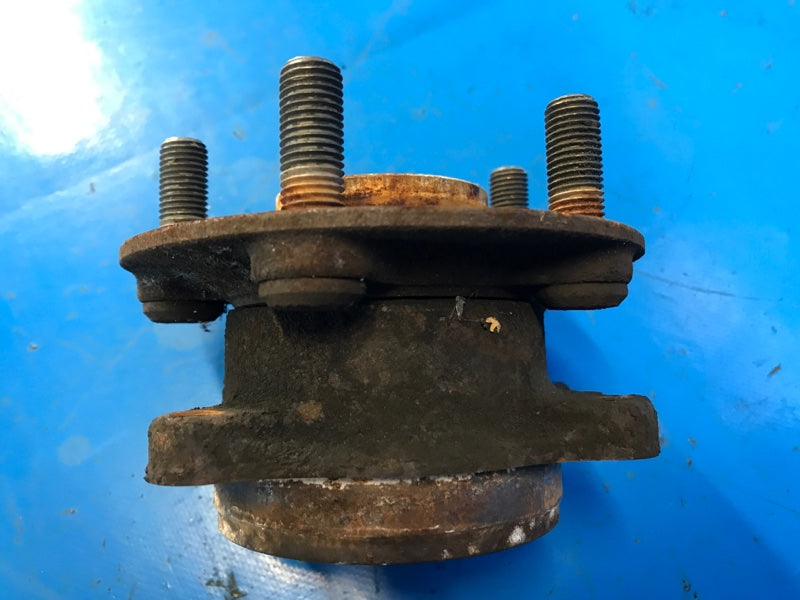 Hub TOYOTA PRIUS - 30 09-17 2010 Front.
