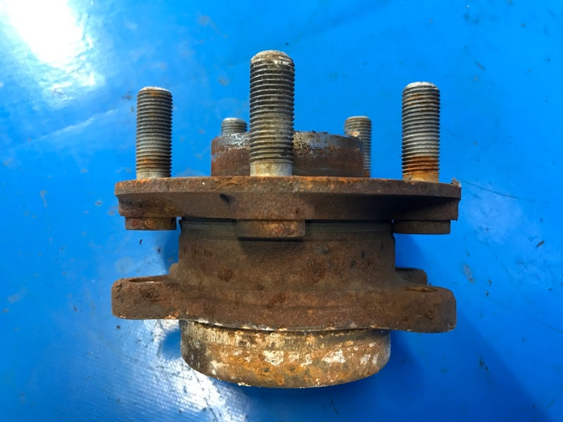 Hub LINCOLN MKZ 13-20 2017 Right. Before.