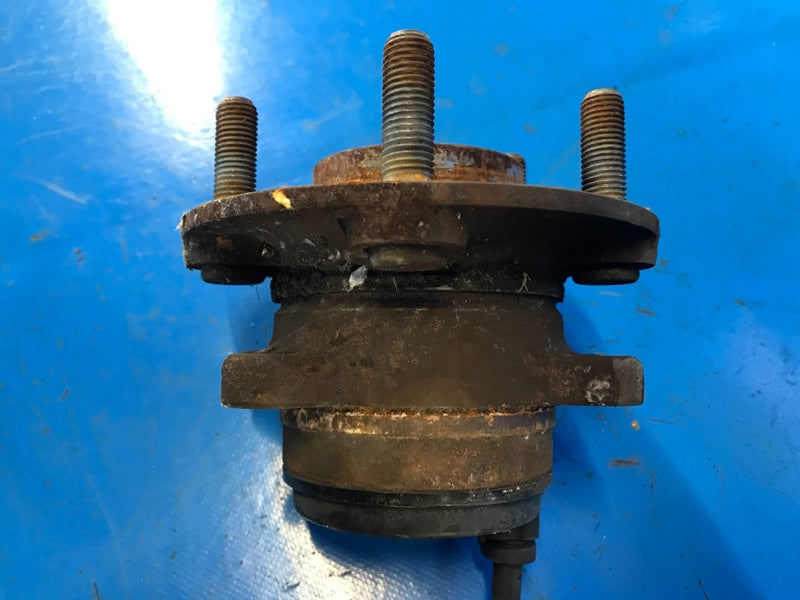 Hub FORD FUSION 14-2014 Left. Rear