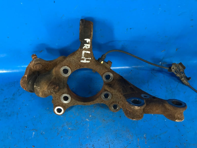 Steering knuckle TOYOTA PRIUS PLUS 11-14 2013 Left.