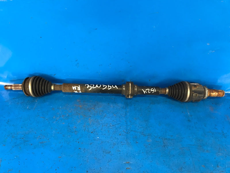 Front-wheel drive TOYOTA PRIUS PLUS 11-14 2013 Right.