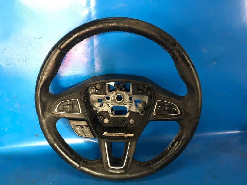 Ford Focus 2015 10-18 Steering Wheel