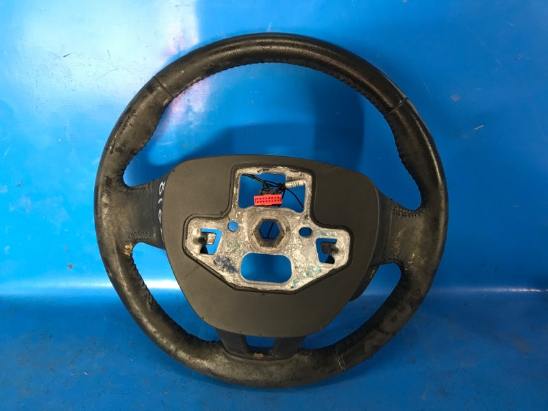 Ford Focus 2015 10-18 Steering Wheel