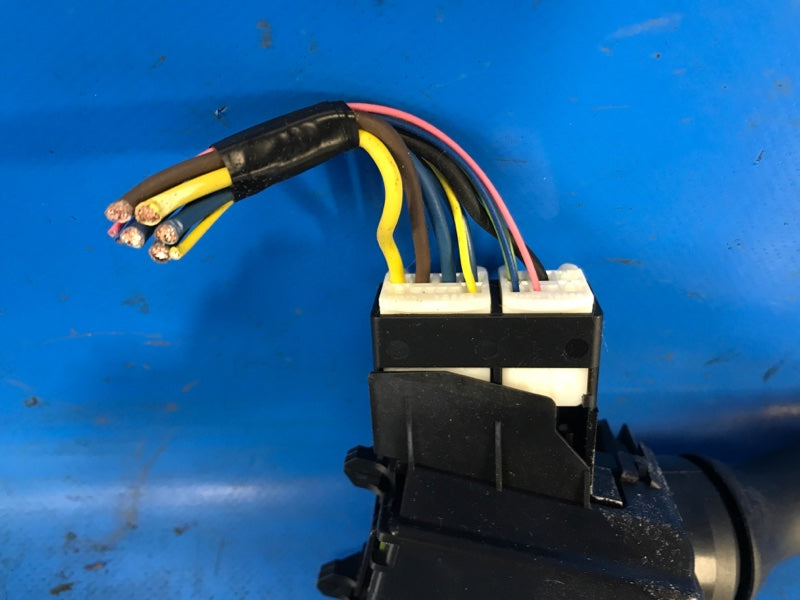 Steering column switch TOYOTA VENZA 09-16 2009 Right.