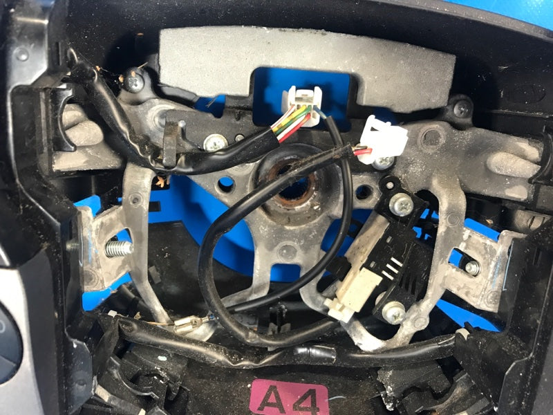 Toyota Prius steering wheel - 20 03-11 2006