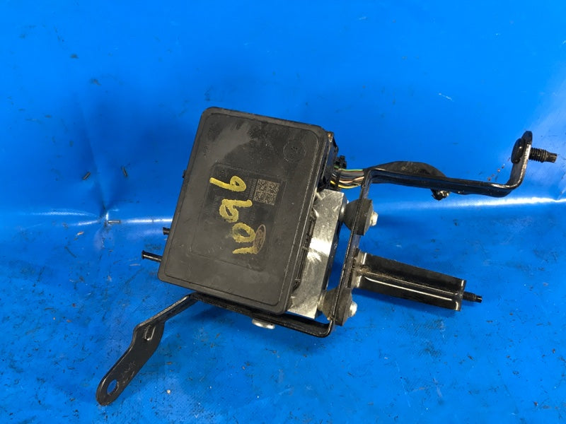 ABS unit Ford Mustang 15- 2019