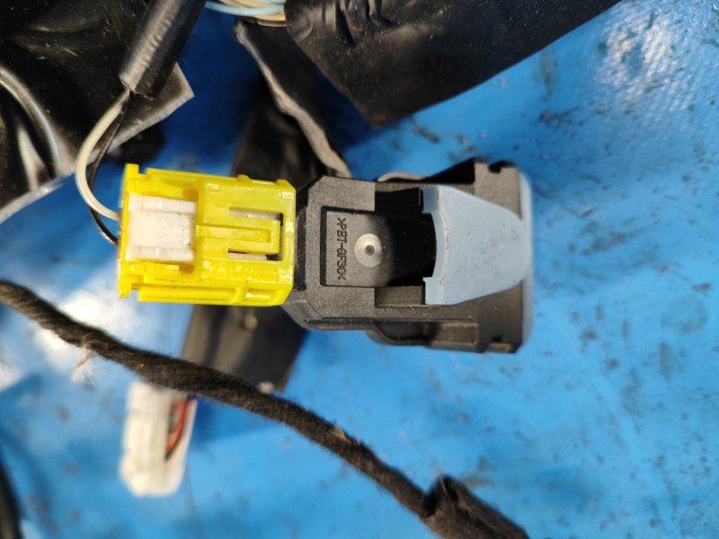 Door wiring TOYOTA PRIUS 16- 2016 Left. Front.