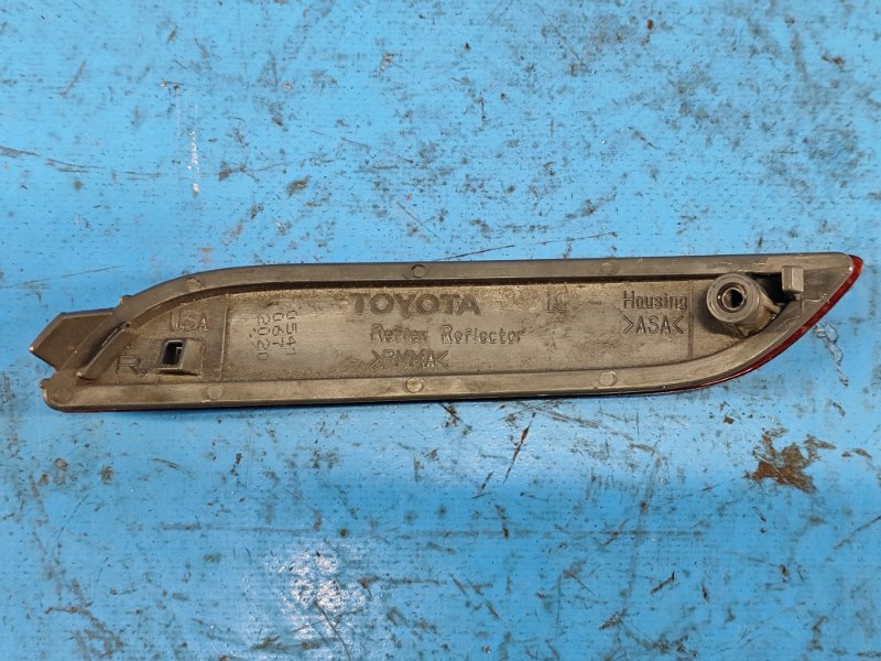 Reflector R right TOYOTA CAMRY 70 17- Rear.