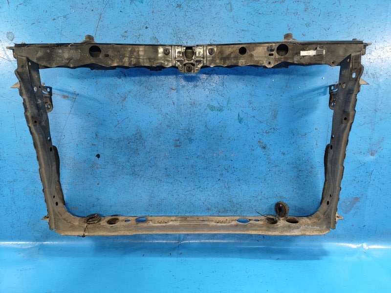 Front panel Toyota Prius - 30 09-17