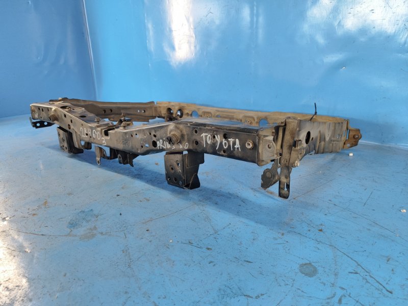 Front panel Toyota Prius - 30 09-17