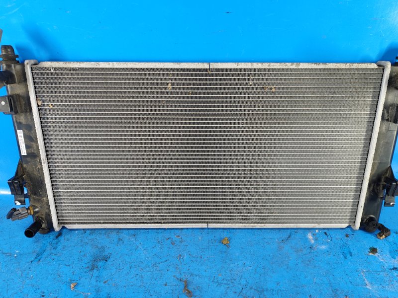 Main radiator NISSAN LEAF 10-17