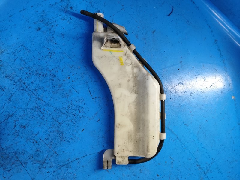 Expansion tank for Nissan Sentra B17 12-21 2013