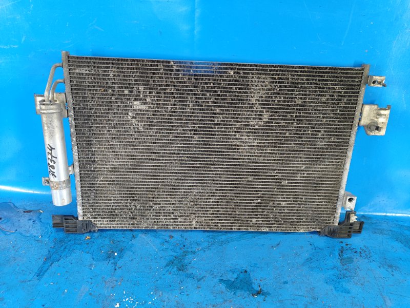 Air conditioning condenser for a Mitsubishi Outlander XL 05-13 2011