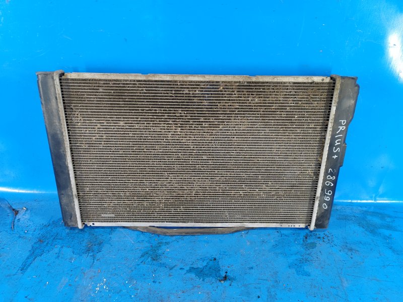 Main radiator for Toyota Prius Plus 11-14