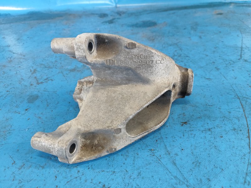 Engine mount bracket AUDI A6 (C7) 11-18 2011 Left.