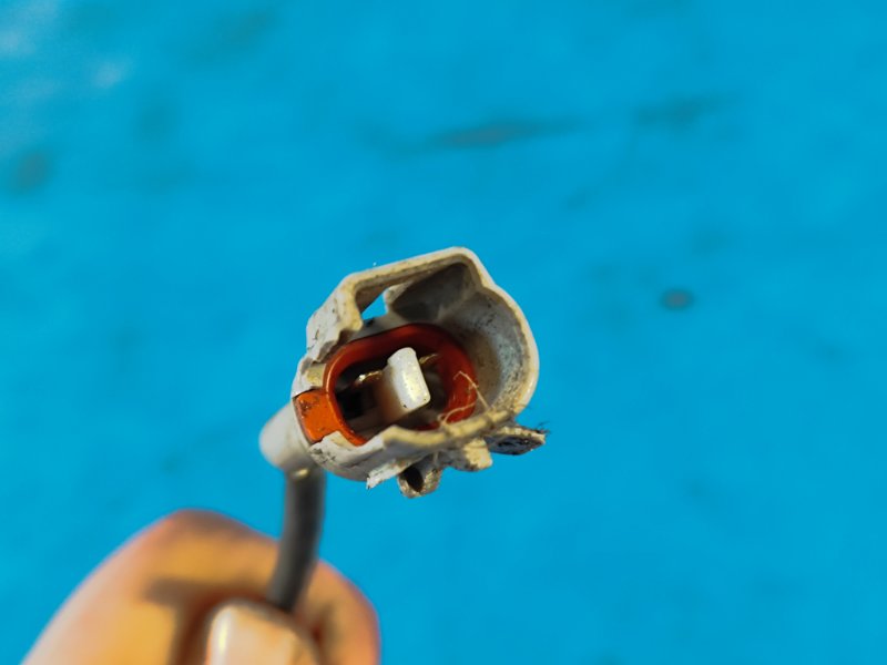 ABS Sensor TOYOTA PRIUS - 20 03-11 Left. Front.