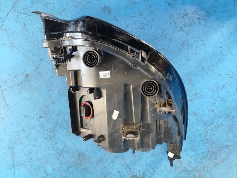 Headlight BMW I3 (I01) 13–22 Lev.