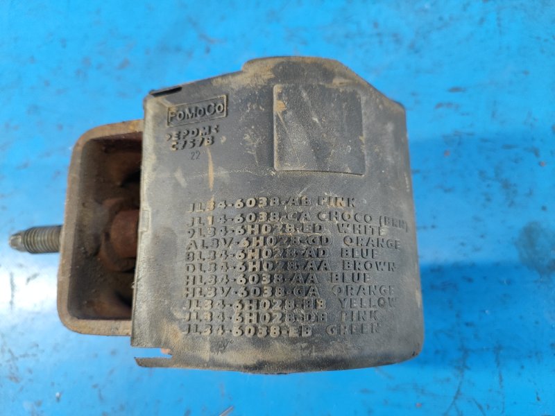 Engine mount FORD EXPEDITION 17- 2018 Right.