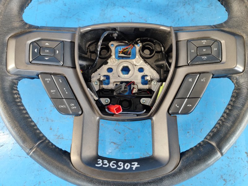 Ford Expedition 17-2018 steering wheel