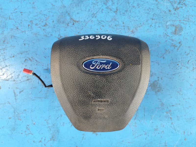 Steering wheel airbag for the 2018 Ford Expedition 17