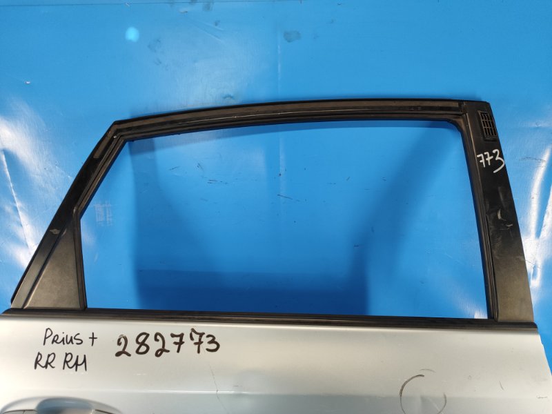Door TOYOTA PRIUS PLUS 11-14 Right Rear