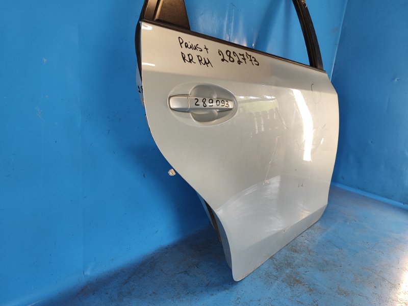 Door TOYOTA PRIUS PLUS 11-14 Right Rear