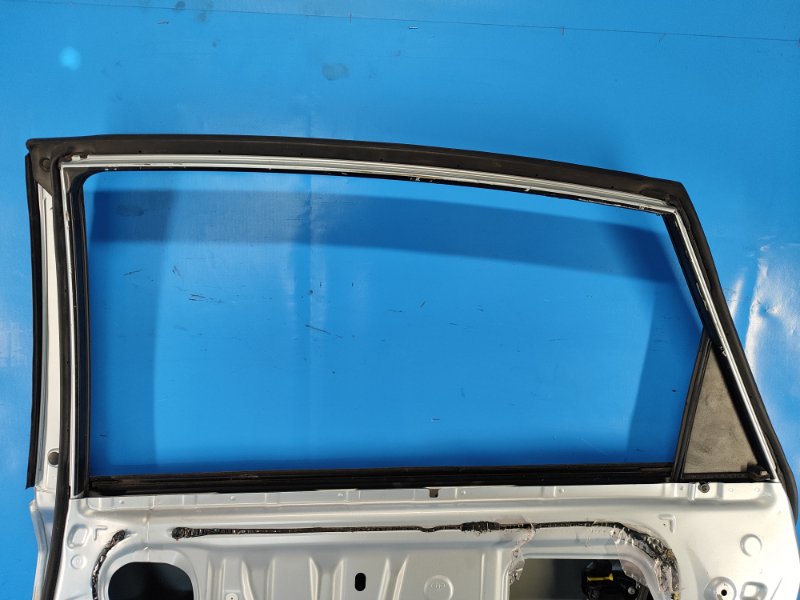 Door TOYOTA PRIUS PLUS 11-14 Right Rear