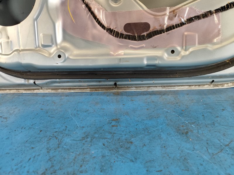 Door TOYOTA PRIUS PLUS 11-14 Right Rear