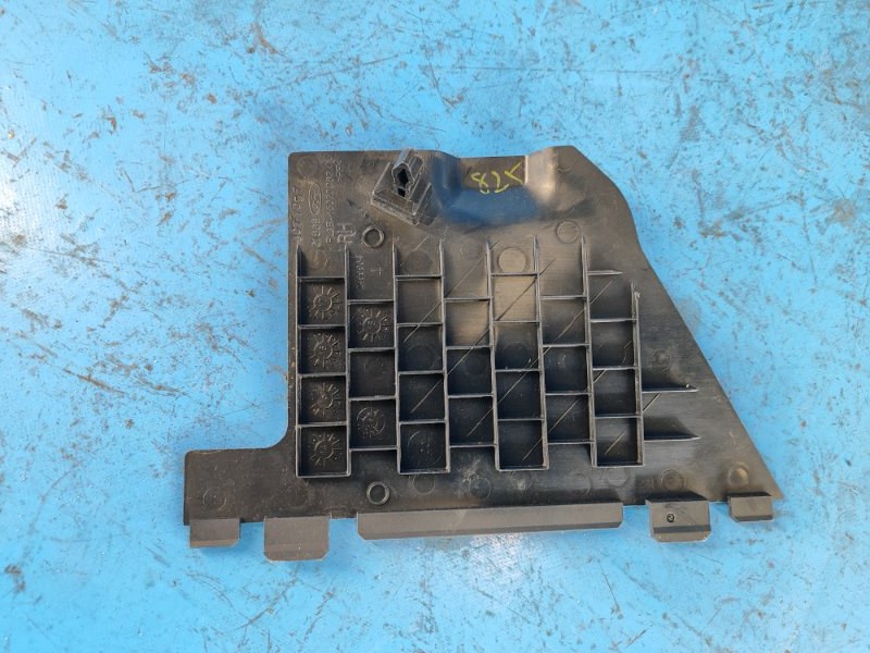 Ford Expedition 17-2018 Fuse Box Cover