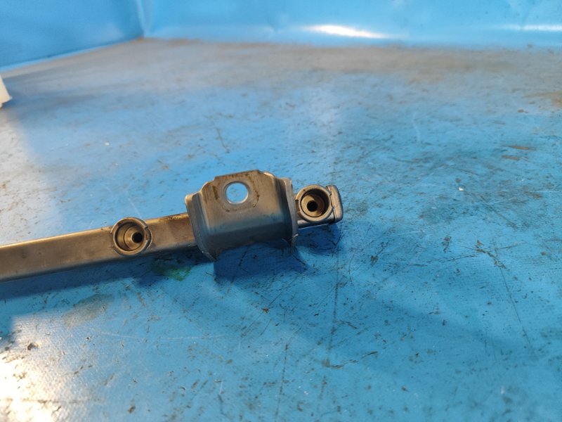 Fuel rail Mazda 3 BL 09-13 2009