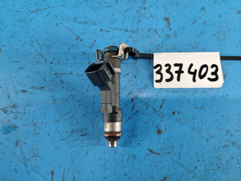 Fuel injector Mazda 3 BL 09-13 2009