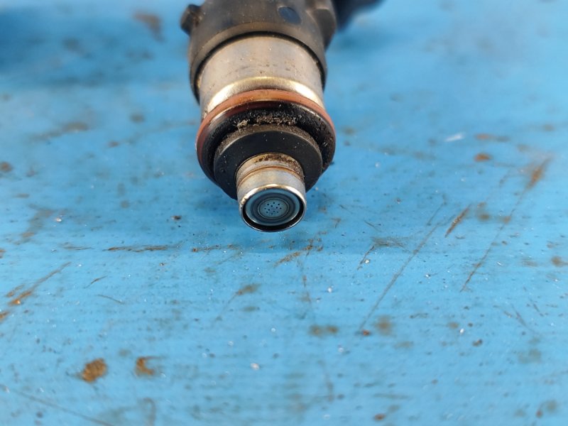 Fuel injector Mazda 3 BL 09-13 2009