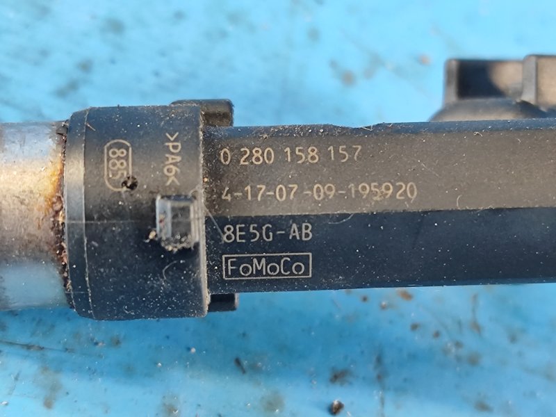 Fuel injector Mazda 3 BL 09-13 2009