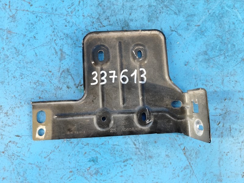 FORD EXPEDITION 17- 2018 Left Front Fender Bracket