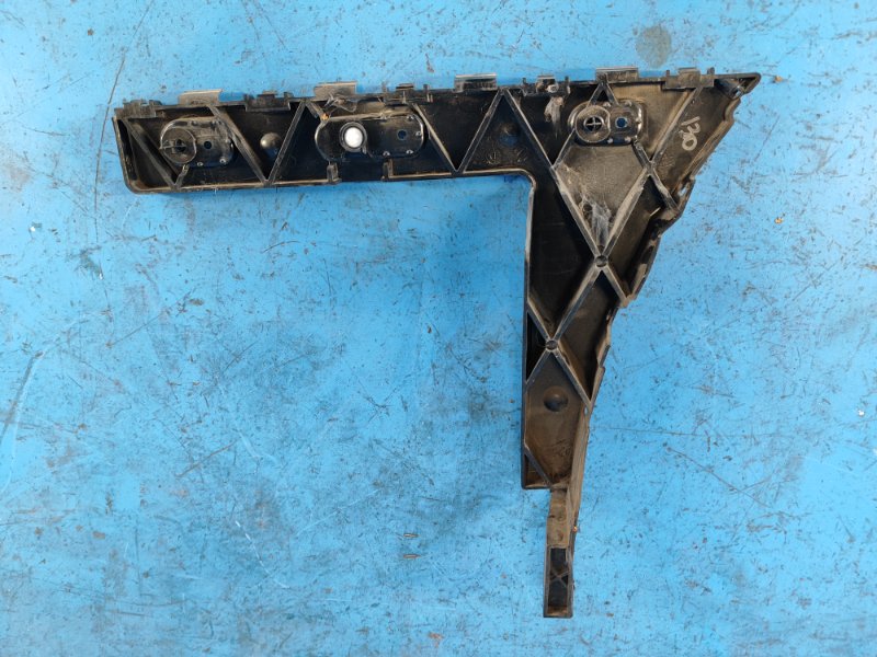 Rear bumper bracket FORD EXPEDITION 17- 2018 Left.