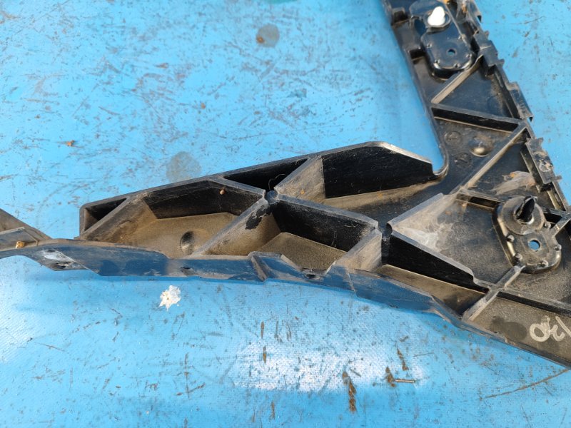 Rear bumper bracket FORD EXPEDITION 17- 2018 Left.