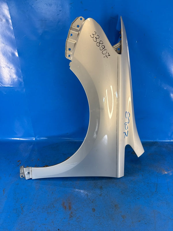 Front wing LEXUS HS250H (ANF10) 09-12 2009 Left.