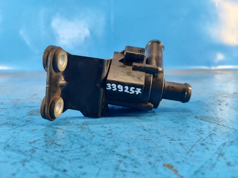 Electric cooling pump for Ford Escape 12-19 2017